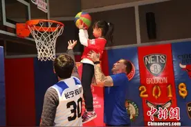 贾森·威廉姆斯造访上海NBA乐园 助阵新春贺岁感恩季活动图片