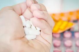 消化不良就吃吗丁啉？不能全靠药物治疗，改善饮食习惯是关键