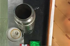 厦门机场：水杯内藏匿打火机 难逃安检法眼图片