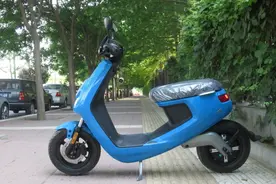 你的第一辆代步工具？小牛 M1 电动车评测 | YES or NO图片