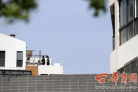 浐灞半岛业主违规加盖 物业回应称没有办法图片