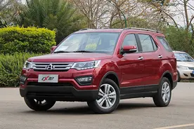 长安CX70配置价格分析：要便宜，要安全，还是要舒适配置？图片