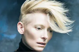 蒂尔达·斯文顿 不食人间烟火的女王图片