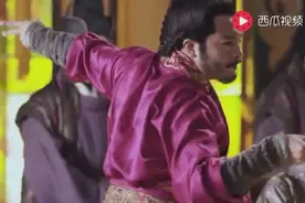 杨广发现总兵私藏军队，故意在他面前舞剑，吓得总兵脑门直冒汗视频封面