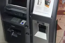 取款机直接比特币取款！真方便！视频封面