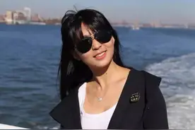 重庆妹子小旋风 刮到世界马拉松图片