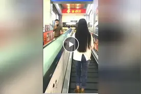 美女摸了一下帅哥的手结果会是怎样呢