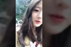 教大家一个吹泡泡糖吹出响声的方法