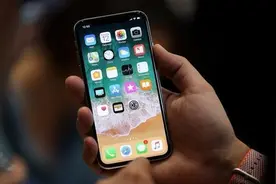 iPhoneX曝出新漏洞：收到来电屏幕延迟亮起且无法接听图片