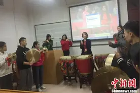 潮乐女司鼓余少萤的美好生活：想带学生上春晚图片