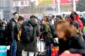 武汉地铁和三大火车站频现粗心客，想快速找回失物？听工作人员支招图片