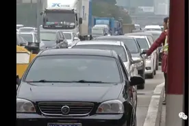 占用高速公路应急车道，广西电视台、广西100.3交通广播电台将进行曝光图片