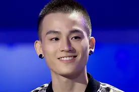 福建仔欧豪不会粤语，早年上广东台节目被现场教学！视频封面