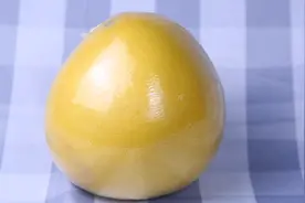 吃了这么多年的柚子，才知道剥柚子皮的这个方法，方便简单又好用