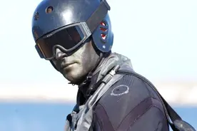 美国海豹突击队遇上三角洲部队，谁更胜一筹？