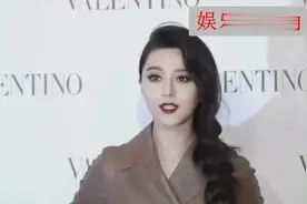 范冰冰罕见戴美瞳晒自拍，Angelababy羡慕蜡像没有皱纹