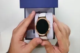 华为Smart Watch 女士专用手表，情人节你们有收到这样的礼物吗？视频封面