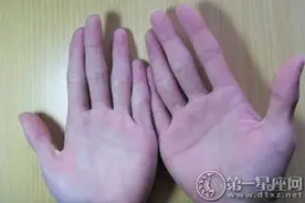 假断掌的女人有钱吗，有钱的女人手相图片