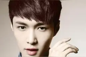 张艺兴为母校捐款100万 网友赞其为正能量偶像图片