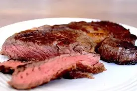 煎牛排技巧大公开，肉质嫩汁水足图片