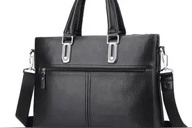 男人外出的必备品，一款与己相称的用包图片