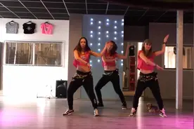 适合女生在家跳的瘦身甩脂健身舞，简单易学，一个月就能甩掉肚腩