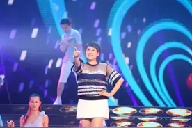 手机K歌加斗舞：东北女人的互联网音乐生活图片