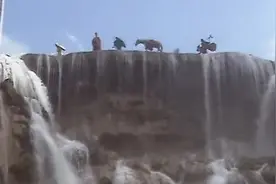 九寨沟即将重新开放 《西游记》片尾师徒走过的瀑布变啥样了图片