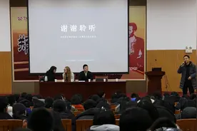 加威创始人夫妇共赴郑州龙湖一中，进行中美学术交图片