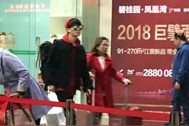 粉丝发文称出行期间二度偶遇小红帽李昊图片