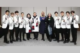 美第一千金指名要见EXO 兴奋喊：我儿子是你们粉丝图片