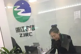 持有社保卡就能贷款 莲都这项精准扶贫的福利你知道吗？图片