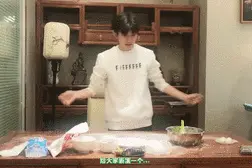 巧了！工作室400万福利王源表演包汤圆 庆元宵佳节图片