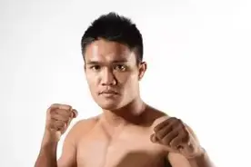 泰拳天王再出征！扬言踢碎对手下巴图片