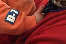 内蒙古一岁幼童手指卡进酒瓶，最后竟用上了消防破拆……图片