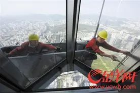 深圳第一高楼观景台开放，搭配国内最快电梯图片