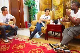 巨额合同、定制球鞋 中国运动品牌的NBA扩张记图片