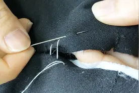 衣服破了不要丢，奶奶教我隐形无痕缝法，缝好了无痕迹，一学就会