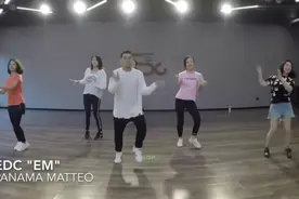 全网最火神曲《C哩C哩》舞蹈教学，属实没毛病