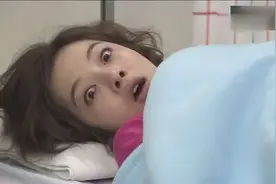 怀孕的美女为钱拼命跳劲舞，不料肚子突然疼，完蛋了！视频封面