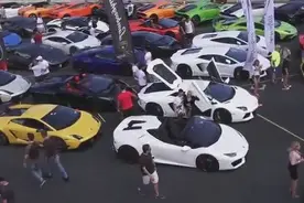 100多辆兰博基尼埃文塔多街头聚会，场面震撼，看你能认出型号吗视频封面