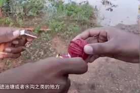 小时候经常把鞭炮点燃放水里，过了好久还能炸视频封面