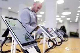 手机现场拆封检验，一串简单代码就能知道功能好坏！图片