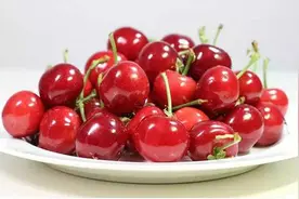 百草益寿健康饮食之果核的危害图片