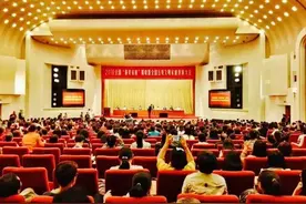 甘肃检察干警李红家庭获评全国"最美家庭"、全国五好文明家庭图片