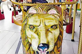 千亿儿媳诸葛紫岐狂扫童装 疑追生女儿成功图片