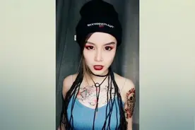 这个BGM从未让我失望 抖音变装karma is bitch，最后那个真的亮了