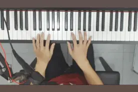 钢琴零基础入门教学：120秒带你认识钢琴键盘，告别小白阶段！视频封面