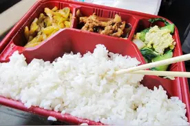 火车盒饭真有这么难吃？看台湾日本的你就知道了图片