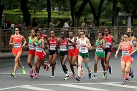 女人的耐力比男人好，但为什么马拉松没有男的跑得快？图片